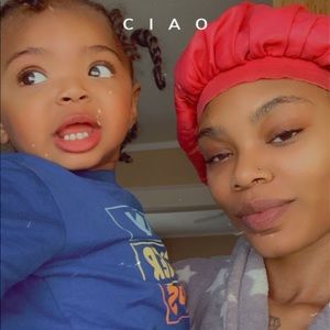 Meet your Posher, Kelli